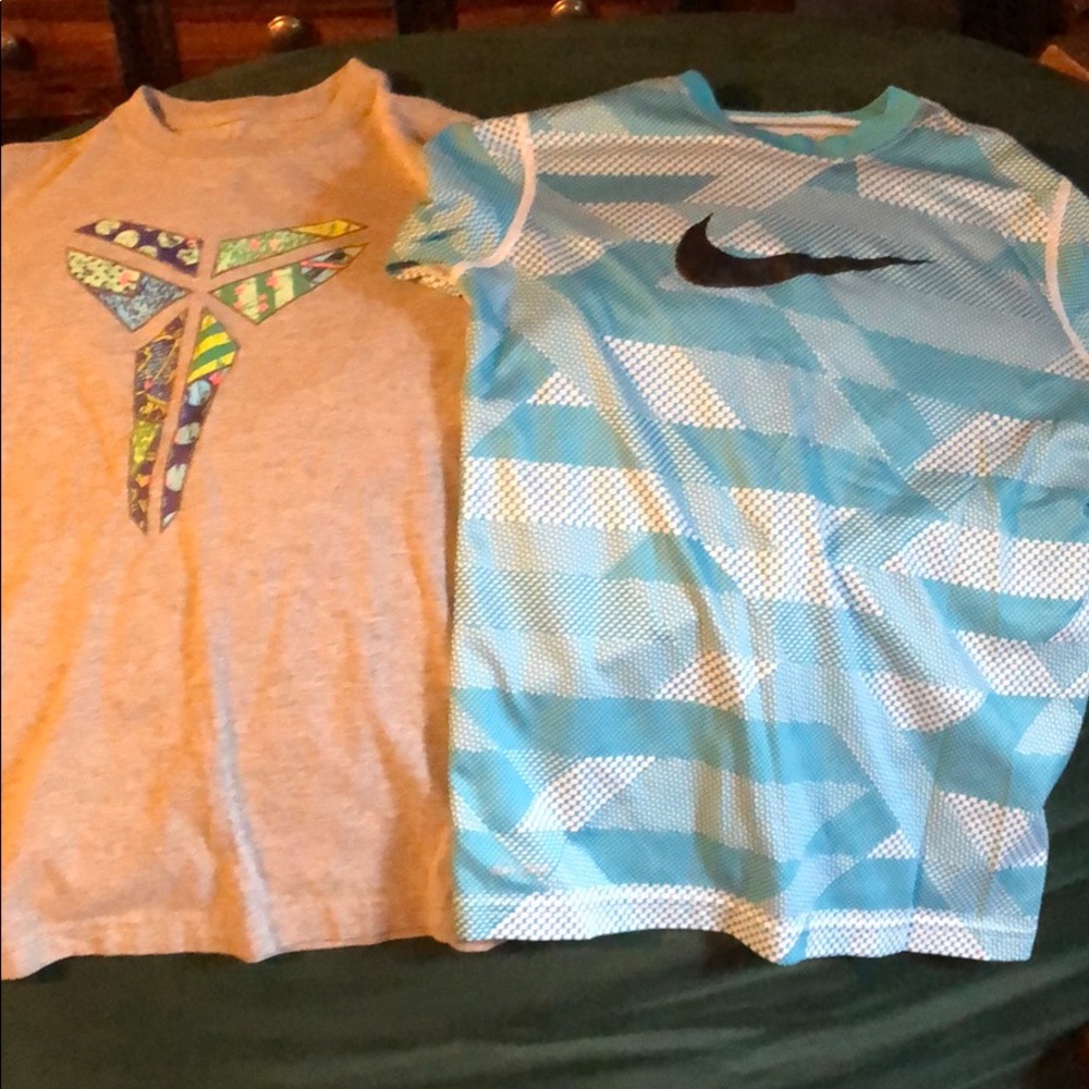 NIKE TEE SHIRTS SIZE SMALL. ONE IS A KOBE